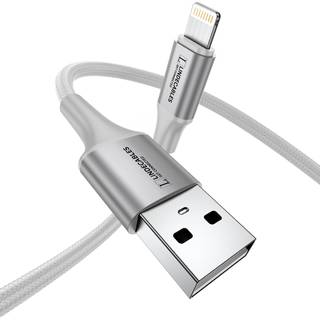 LindeCables USB-A til Lightning kabel 12W - 1 m Datahastighed: 480 Mbps Opladning: 12W Safe Charging (5V/2.4A) Stiktype: USB-A 2.0 til Lightning Design: Slidstærkt kabel med nikkelstik og aluminiumsdetaljer.