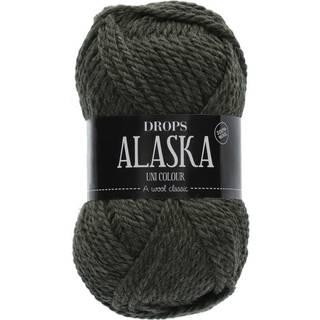 DROPS Alaska 51 Oliven meleret (Uni Colour) Indhold: 100% Uld Garngruppe: C (16 - 19 masker) / 10 ply / aran / worsted Vægt/længde: 50 gram = ca. 70 meter Anbefalede pinde: 5 mm Strikkefasthed: 10 x 10 cm = 17 m x 22 p Håndvask, max 30°C / Tørres fladt / Kan filtes.