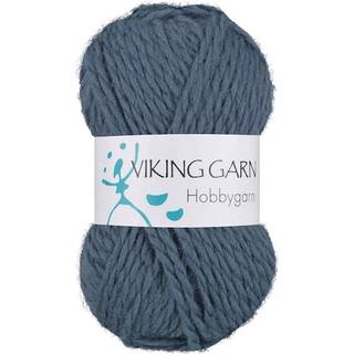 Viking Hobbygarn 927 Blå Indhold: 100% australsk uld Vægt/længde: 50g = ca. 70 meter Anbefalede pinde: 6 mm Anbefalede hæklenåle: 5 mm Strikkefasthed: 10 cm = 14 m Vask: Vaskes i hånden eller skånevask 30-40 °C / Ingen skyllemiddel / Tørres fladt.