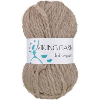 Viking Hobbygarn 907 Beige Indhold: 100% australsk uld Vægt/længde: 50g = ca. 70 meter Anbefalede pinde: 6 mm Anbefalede hæklenåle: 5 mm Strikkefasthed: 10 cm = 14 m Vask: Vaskes i hånden eller skånevask 30-40 °C / Ingen skyllemiddel / Tørres fladt.