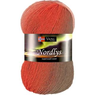 Viking Nordlys 940 Multi brun/koral Indhold: 75% Superwash-behandlet uld, 25% nylon Vægt/længde: 100 gram = ca. 350 meter Anbefalede pinde: 2.50 mm Strikkefasthed: 10 cm = 28 m Vask: Skånsom maskinvask / Maks. 40ºC / Tørres fladt.