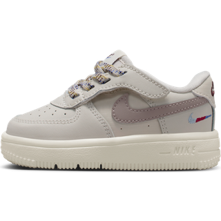Nike Force 1 Low LV8 EasyOn-sko til babyer/småbørn - brun - 26