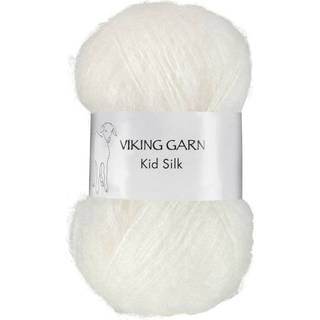 Viking Kid-Silk 300 Hvid Indhold: 77% Kid Mohair, 23% silke Vægt/længde: 25 g = ca. 200 meter Anbefalede pinde: 3 mm Strikkefasthed: 10 cm = 24 m Vask: Max 30 °C / Tørres fladt.