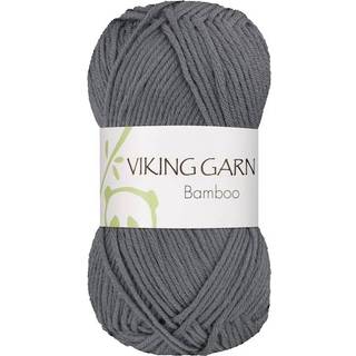 Viking Bamboo 615 Mørk grå Indhold: 50% Bomuld, 50% Bambus Vægt/længde: 50 g = ca. 110 meter Anbefalede pinde: 3.50 - 4.00 mm Strikkefasthed: 10 x 10 cm = 22 m Maskinvask 40°C / Tørres fladt.