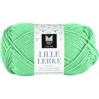 Dale LILLE Lerke 8174 Æblemint Indhold: 53% merinould, 47% bomuld Vægt/længde: 50 gram = ca. 142 meter Anbefalede pinde: 2.50 - 3.00 mm Strikkefasthed: 10 cm = 26-28 m Uldvask 30 °C, Brug vaskemiddel til uld/silke, Brug ikke skyllemiddel, Tørres fladt.