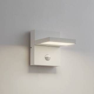 Lucande udendørs LED-væglampe Silvan, hvid, sensor, IP54, 16 cm
