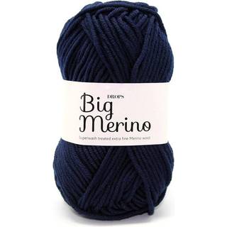 DROPS BIG Merino 17 Marineblå (Uni Colour) Indhold:100% extra fine Merino uld Garngruppe: Garngruppe: C (16 - 19 masker) / 10 ply / aran / worsted Vægt/længde: 50 gram = ca. 75 meter Anbefalede pinde: 5 mm Strikkefasthed: 10 x 10 cm = 17 m x 22 p Maskinvask, Finvask 40ºC / Brug aldrig skyllemiddel / Tørres fladt.