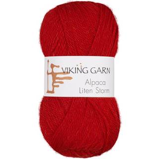 Viking Alpaca Liten Storm 750 Rød Indhold: 40 % alpaca superfine, 40% merino uld, 20 % nylon fiber Vægt/længde: 50 g. = ca. 175 meter Anbefalede pinde: 3 mm Strikkefasthed: 10 x 10 cm = 25 m Vask: Uldvask ved 30 ℃.