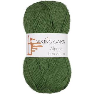 Viking Alpaca Liten Storm 733 Grøn Indhold: 40 % alpaca superfine, 40% merino uld, 20 % nylon fiber Vægt/længde: 50 g. = ca. 175 meter Anbefalede pinde: 3 mm Strikkefasthed: 10 x 10 cm = 25 m Vask: Uldvask ved 30 ℃.