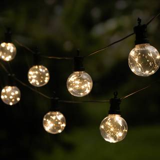 LED-loop med solcelledrevne kugler og USB-opladning