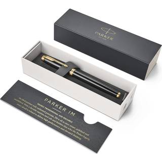 Parker IM fyldepen | sort lak med detaljer i guld | medium spids med patron med blå blæk | gaveæske