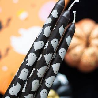 Schwarze Spitzkerzen mit Geister Motiv 3 St.