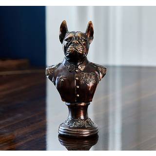 Sergeant Madog skulptur brun