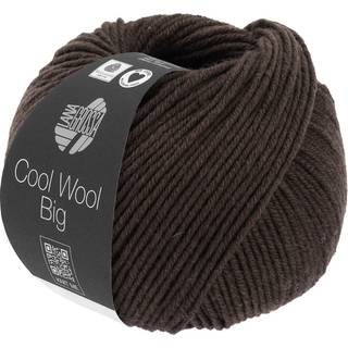 Lana Grossa Cool Wool Big 1020 Sortbrun Indhold:100% ren ny, ekstrafin merinould Vægt/Længde: 50 g = ca. 120 meter Anbefalede pinde: 3.50-4.00 mm Strikkefasthed: 10 x 10 cm = 19 m x 26 p Vask:Finvask 30º/ Tørres fladt.