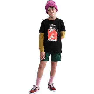 Nike -T-shirt til større børn - sort - S