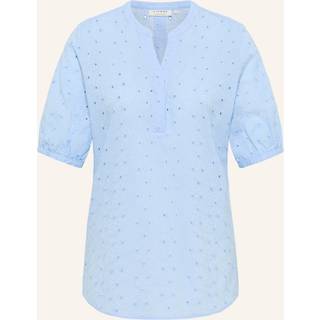 slip-on blouse in light blue structured