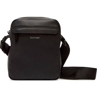 Calvin Klein Crossover Must - Sort