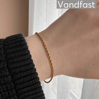 ANNEBRAUNER Swirl 2 mm Armbånd 18K Guldbelagt