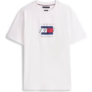 LINEAR FLAG GRAPHIC TEE