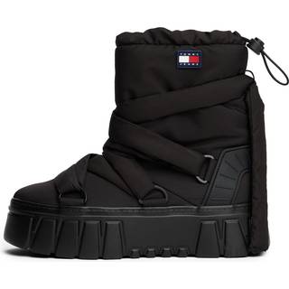 Warm Lined Chunky Cleat Hybrid Snow Boots
