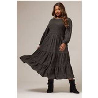 Yours Curve Yours Curve Seersucker Maxi-kjole med flere lag - 50