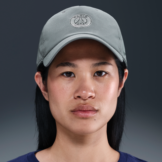 Paris Saint Germain 2025/2026 Nike Club Cap US CB L Urban - grå - S/M