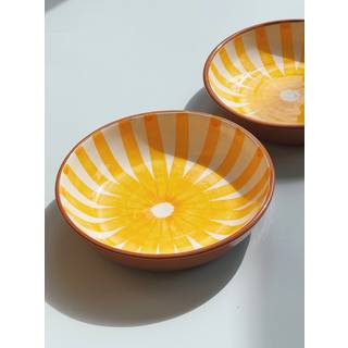 Håndlavet terracotta fad med gule og hvide striber | Lille