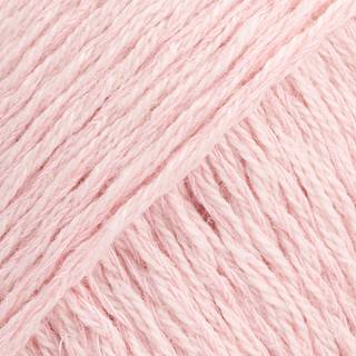 DROPS Belle 30 Pudderrose Indhold: 53% Bomuld, 33% Viskose, 14% Hør Garngruppe: B (20 - 22 masker) / 8 ply / DK / worsted Vægt/længde: 50 g = ca. 120 meter Anbefalede pinde: 4.00 mm Strikkefasthed: 10 x 10 cm = 21 m x 28 p Finvask 30ºC / Tørres fladt.