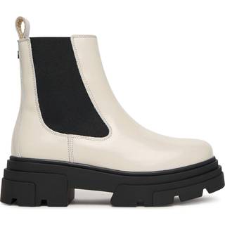 Shiny Leather Cleat Chelsea Boots