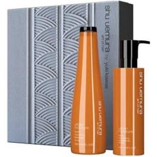 Shu Uemura Urban Moisture Holiday Gift Set 2025