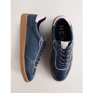 Next Sneakers med snører