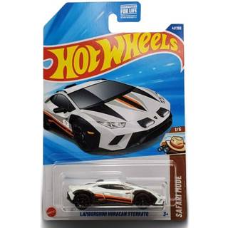Hot Wheels Lamborghini Huracan Sterrato Safari Ride 1:64 Skala Diecast Car 1/5