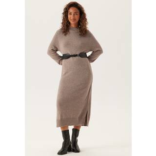 Viril Crew Neck Midi Dress