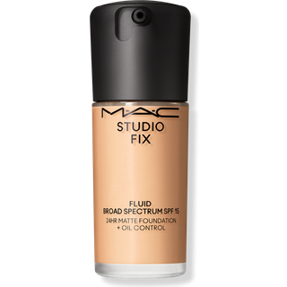 Studio Fix Fluid Broad Spectrum SPF 15 Foundation, NC17