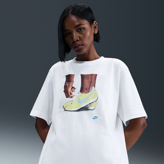 Nike løstsiddende T-shirt til kvinder - hvid - XS (EU 32-34)