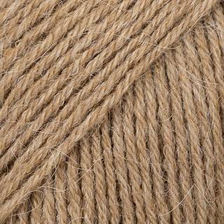 DROPS Nord 31 Nougat (Mix) Indhold: 45% Superfin Alpaca, 30% Polyamid, 25% Peruviansk Highland Uld Garngruppe: A (23 - 26 masker) / 4 ply / fingering Vægt/længde: 50 g = ca. 170 meter Anbefalede pinde: 3 mm Strikkefasthed: 10 x 10 cm = 24 m x 32 p Vask: Håndvask, max 30°C / Må ikke tørretumbles / Tørres fladt.