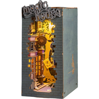 Magic House - Book Nook Kit - Rolife