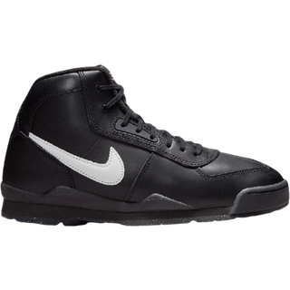 x Stüssy Air Baltoro SP Sneaker in Black & White - 5