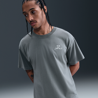 Nike -T-shirt med grafik til mænd - grå - M