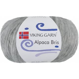 Viking Alpaca Bris 313 Lys grå Indhold: 60% Baby alpaca, 29% nylon, 11% merinould Vægt/længde: 50 g = ca. 150 meter Anbefalede pinde: 6-7 mm Strikkefasthed: 10 x 10 cm = 12 m Vask: Håndvask / Max 30°C / Tørres fladt.