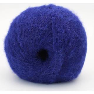 BC Garn Svala 16 Mørkeblå Materiale: 100% alpaka Vægt/længde: 50 g = ca 400 meter Anbefalede pinde: 2.00 - 4.00 mm Strikkefasthed: 10 cm = 24 m Vask: Håndvask / Må ikke tørretumbles / Må ikke stryges eller bleges.