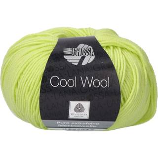 Lana Grossa Cool Wool 2089 Gulgrøn Indhold:100% ren ny, ekstrafin merinould Vægt/Længde:50 g = ca. 160 meter Anbefalede pinde: 3.00-3.50 mm Strikkefasthed:10 x 10 cm = 24 m x 34 p Vask:Finvask 30º/ Tørres fladt.