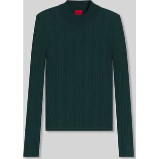 Ribstrikket sweater med høj hals