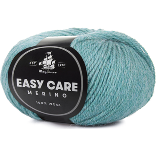 Mayflower Easy Care 099 Mørk aquamarine Indhold: 100% ren ny uld Vægt/længde: 50 g = ca. 185 m Anbefalede pinde: 3.00 - 3.50 mm Strikkefasthed: 10 x 10 cm = 28 m x 40 p Maskinvask ved 40°C.Anvend ikke alm. flydende vaskemiddel. Flydende uldvaskemiddel kan anvendes.