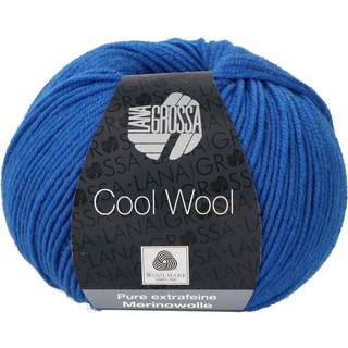 Lana Grossa Cool Wool 2071 Blækblå Indhold:100% ren ny, ekstrafin merinould Vægt/Længde:50 g = ca. 160 meter Anbefalede pinde: 3.00-3.50 mm Strikkefasthed:10 x 10 cm = 24 m x 34 p Vask:Finvask 30º/ Tørres fladt.