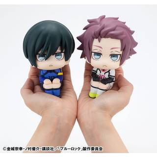 Blue Lock Look Up PVC Statue Rin Itoshi & Sae Itoshi Japanese National Player Match Ver. 11 cm (with gift)