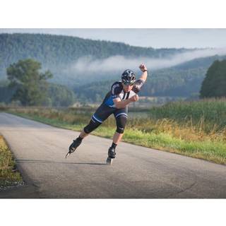 Powerslide R2 100 Inline Speed Skates (Sort)