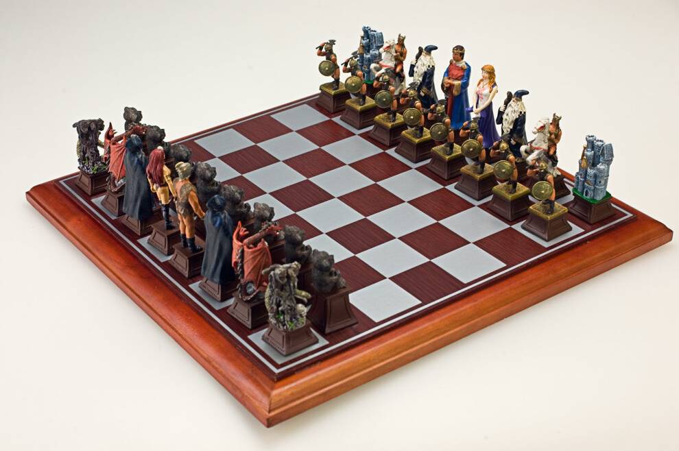 Good Vs Evil Chess Set