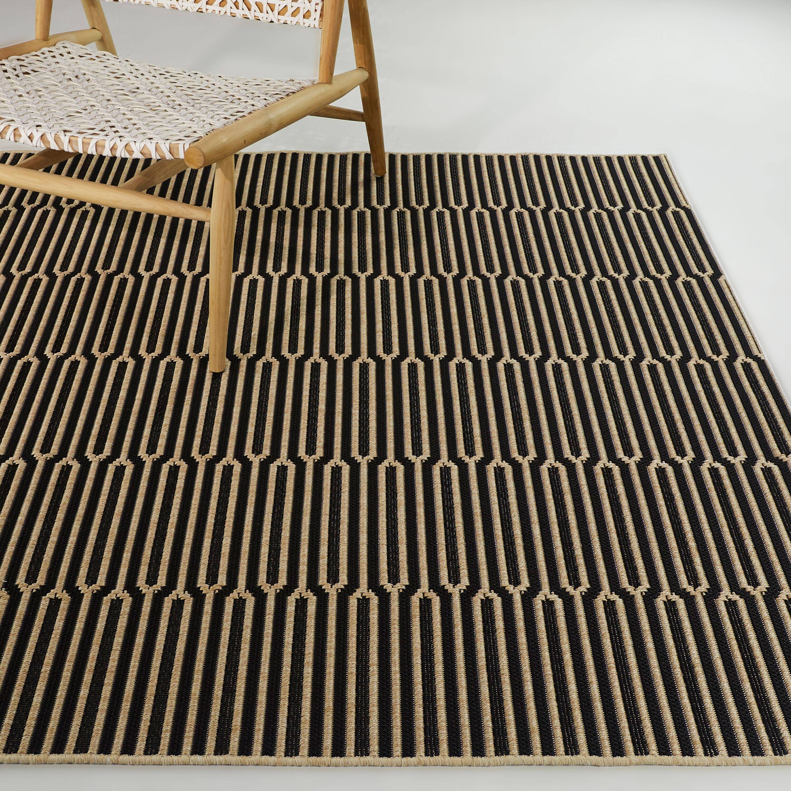 Polypropylene outdoor rugs Balta 8 x 10 ft Polypropylene Rectangular Indoor/Outdoor Abstract Area Rug Black
