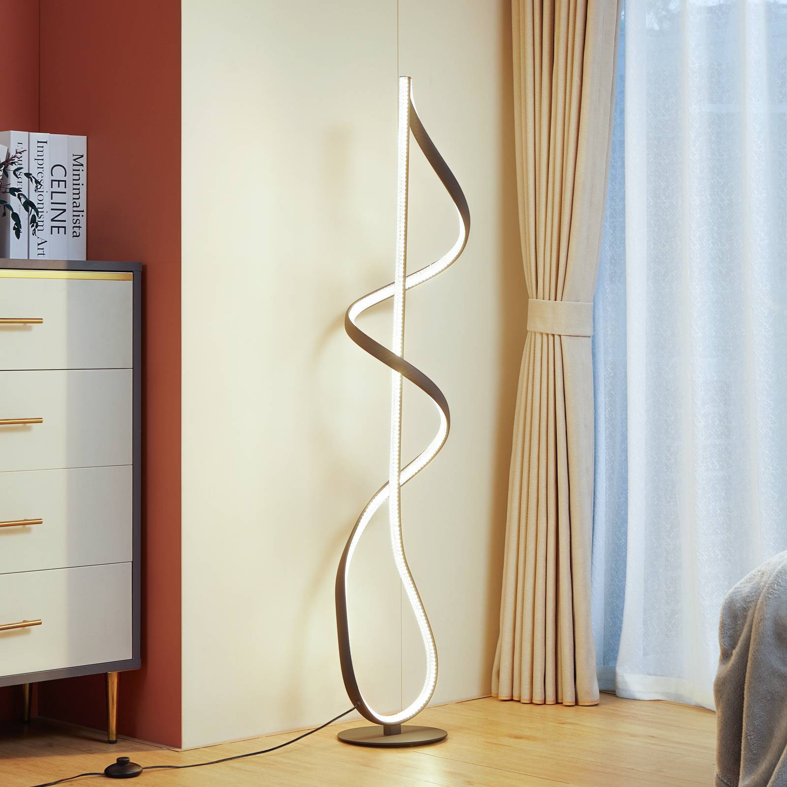 Lucande Rodado LED Sort Gulvlampe